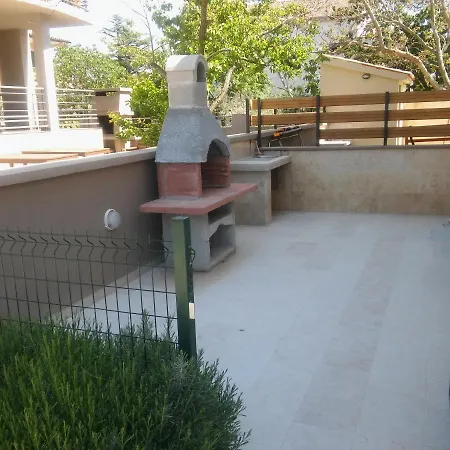 With A Parking Space - 17152 Medulin